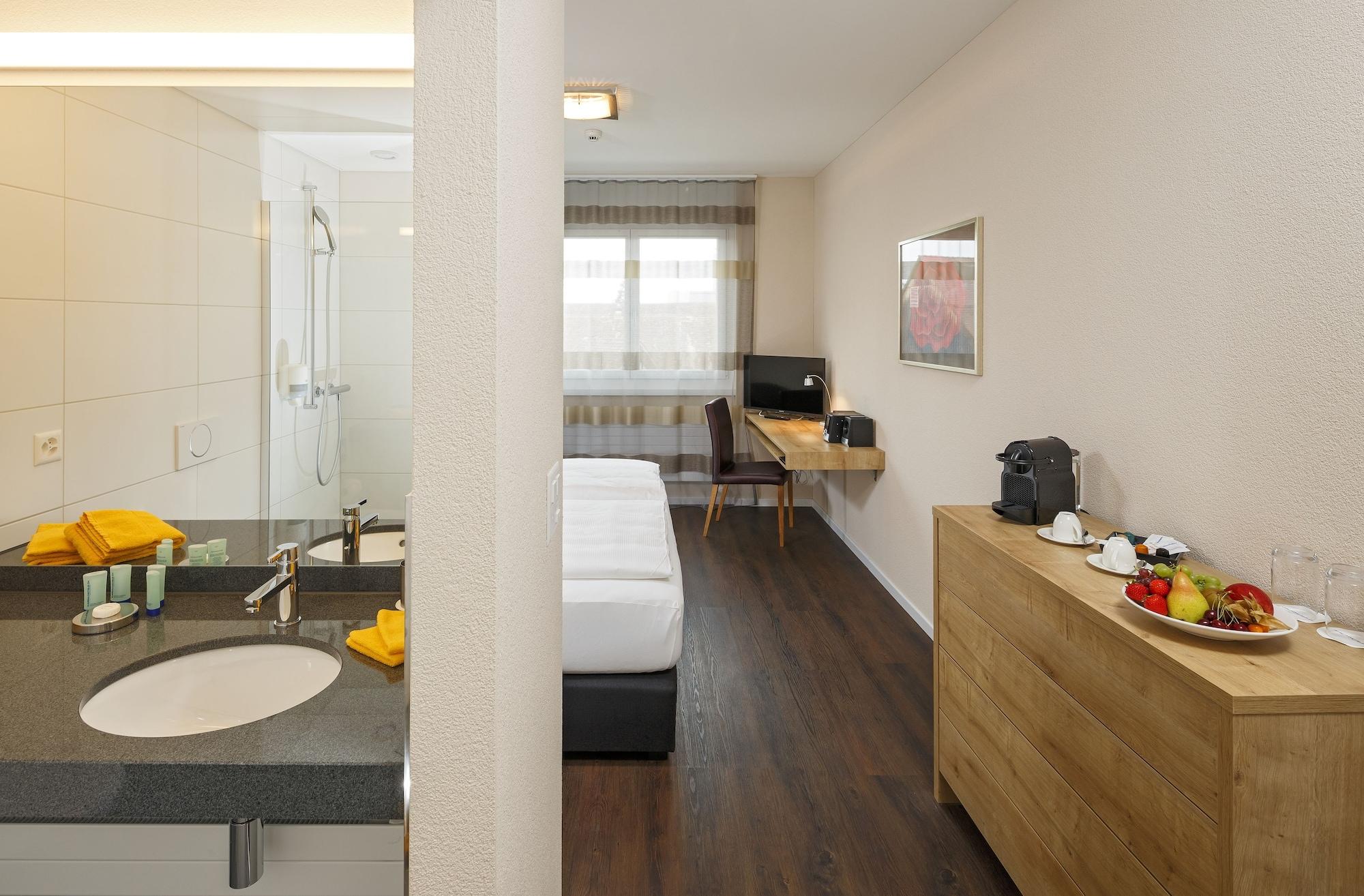 Villmergen Swiss Quality Hotel Ngoại thất bức ảnh