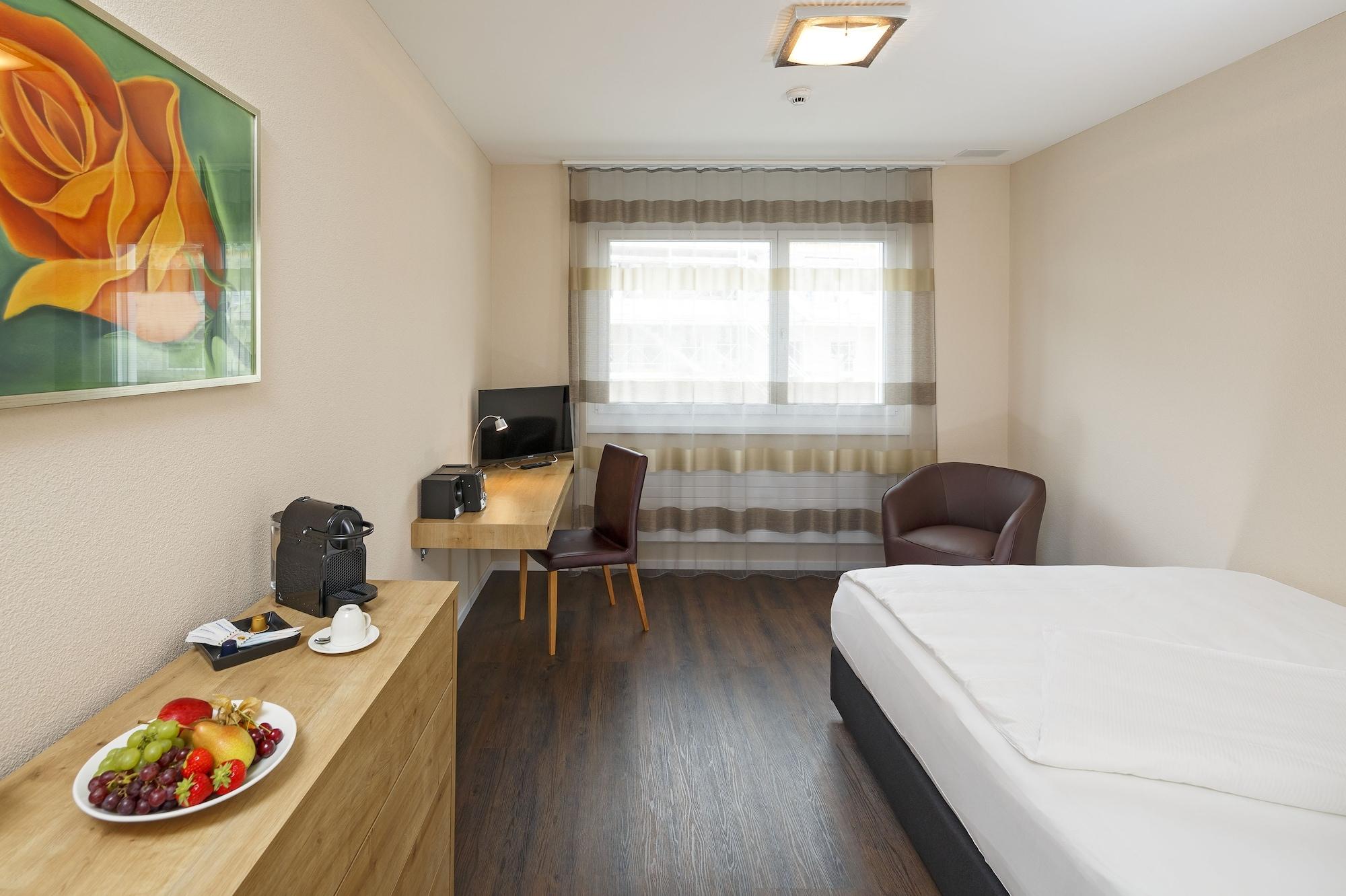 Villmergen Swiss Quality Hotel Ngoại thất bức ảnh