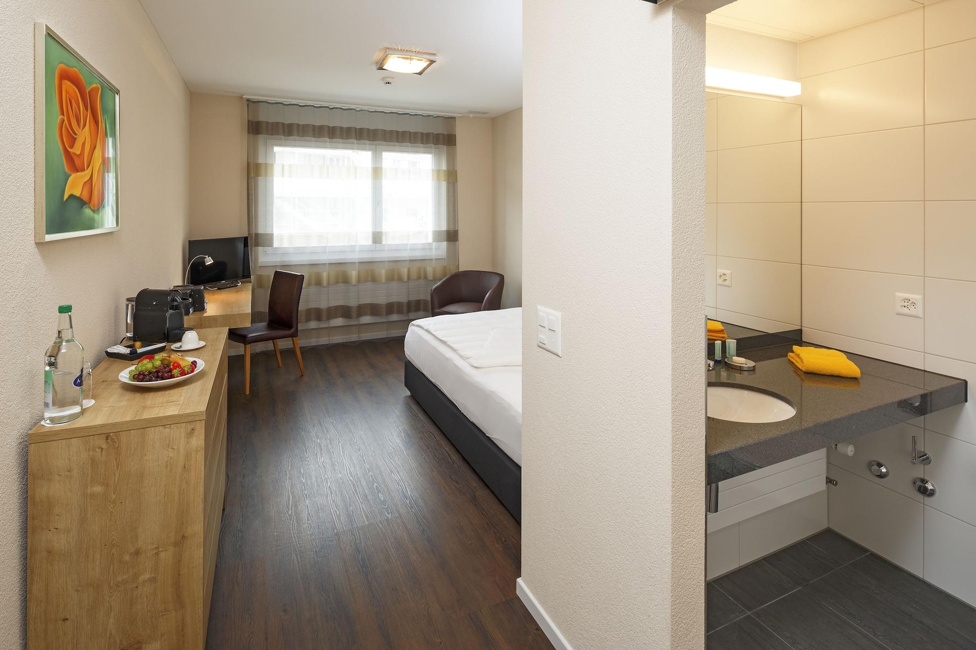 Villmergen Swiss Quality Hotel Ngoại thất bức ảnh