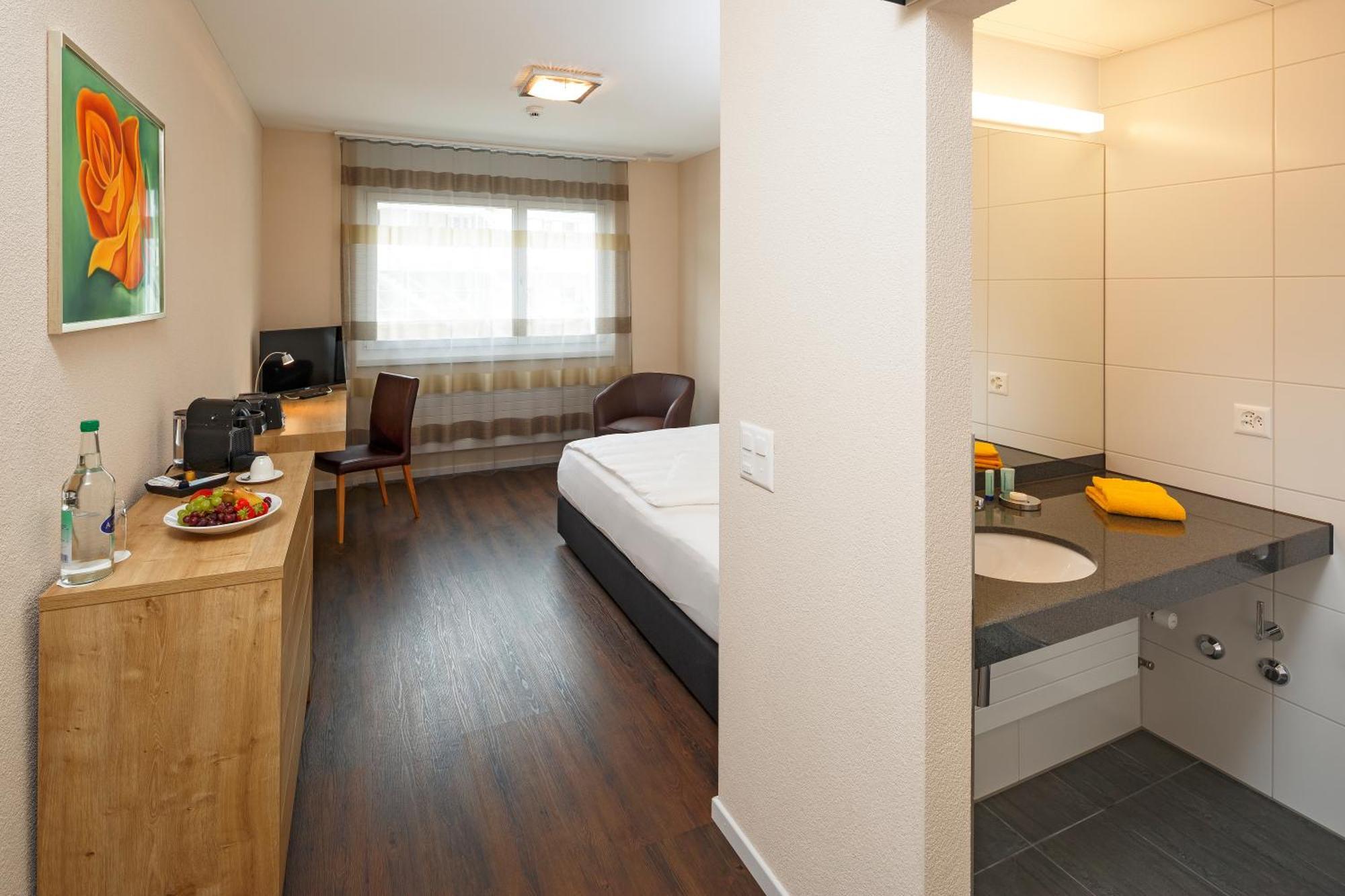 Villmergen Swiss Quality Hotel Ngoại thất bức ảnh