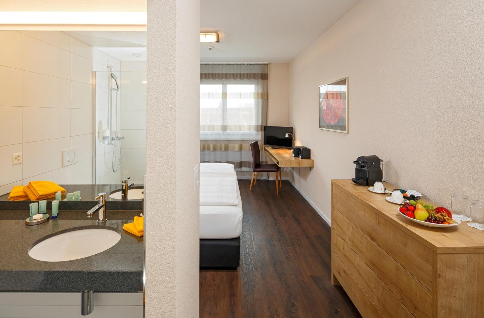 Villmergen Swiss Quality Hotel Ngoại thất bức ảnh